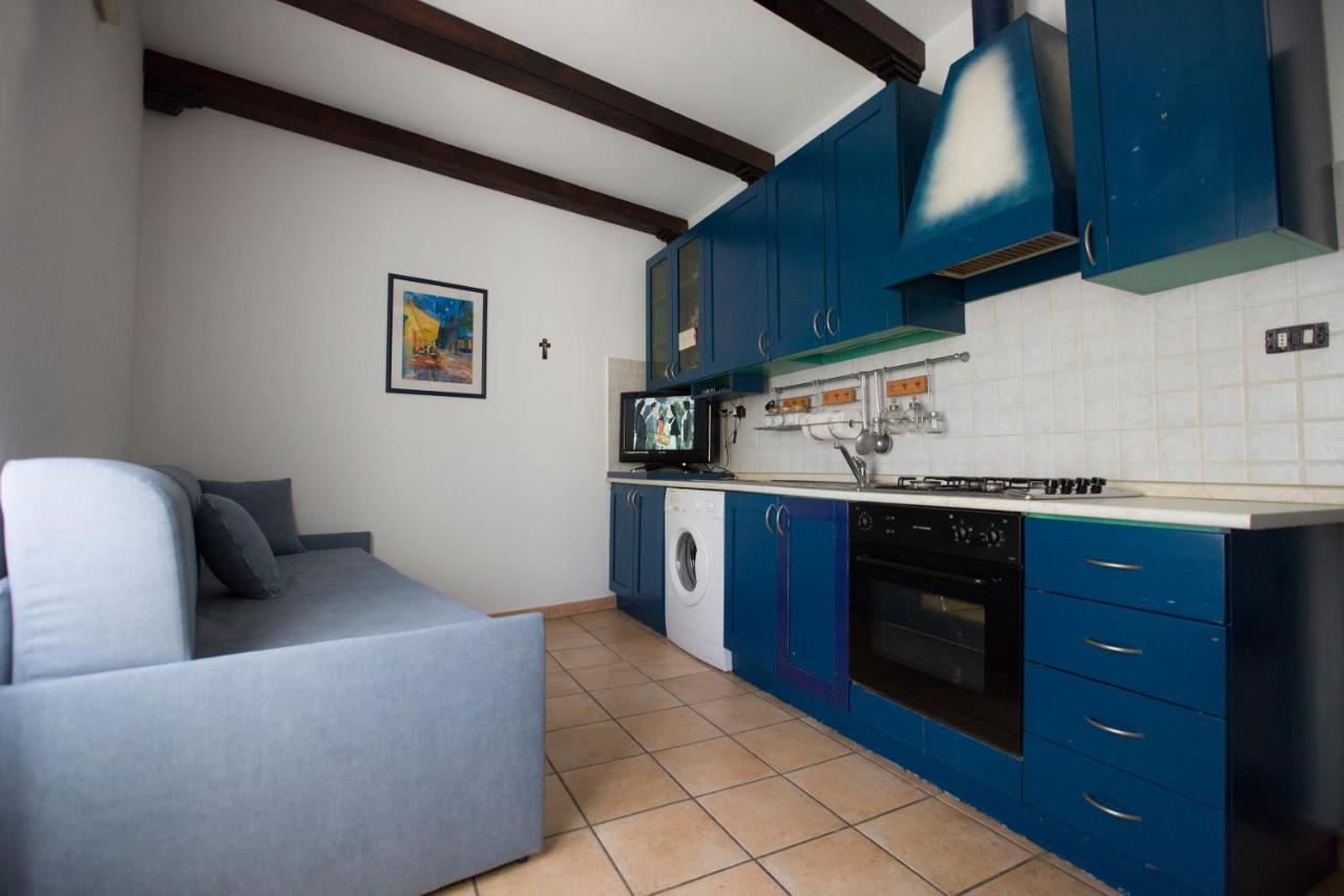 Sopra La Piazza Villa Agira Bagian luar foto