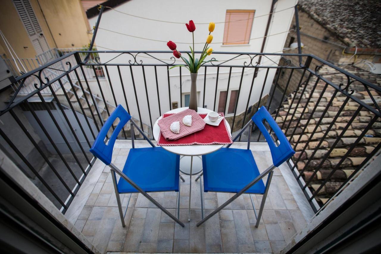 Sopra La Piazza Villa Agira Bagian luar foto