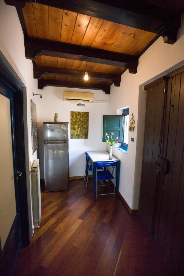 Sopra La Piazza Villa Agira Bagian luar foto